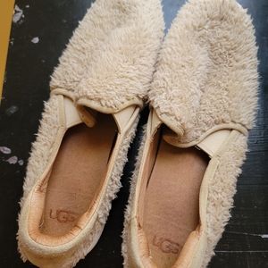 Ugg slip on shoes